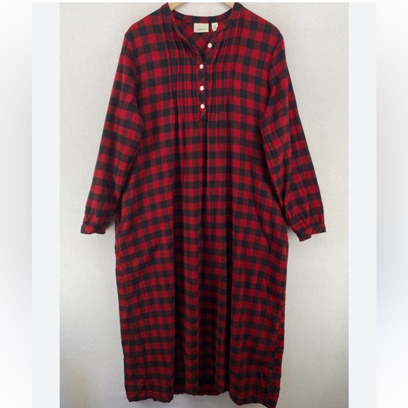 L.L. Bean Other - Vintage LL Bean scotch plaid black/red cotton flannel nightgown pockets size L